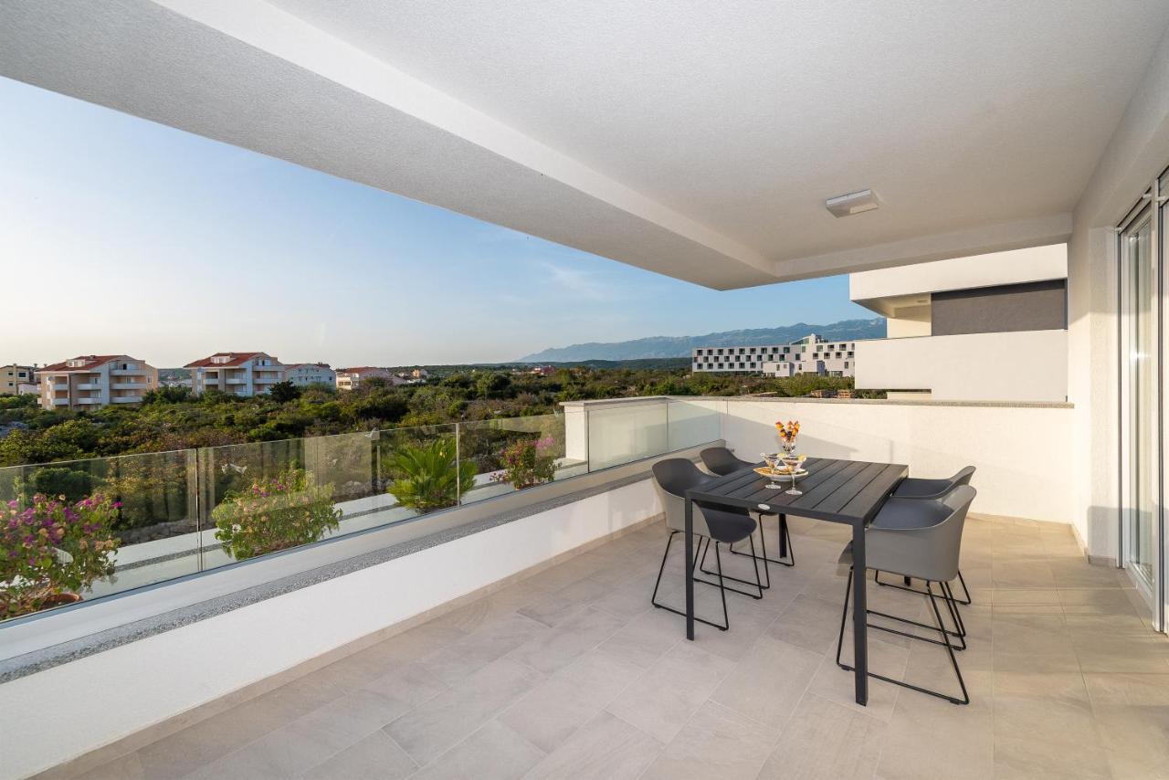 Apartments & Rooms Pool Villas Maris 诺瓦利娅 外观 照片