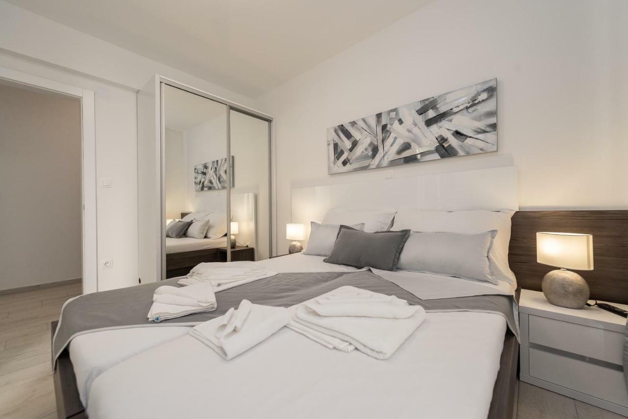 Apartments & Rooms Pool Villas Maris 诺瓦利娅 外观 照片
