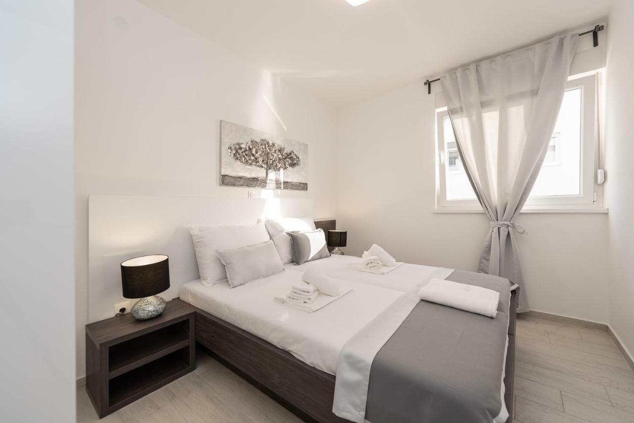 Apartments & Rooms Pool Villas Maris 诺瓦利娅 外观 照片